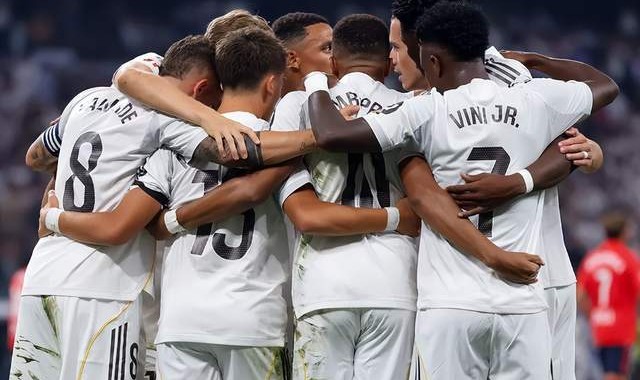 开云体育下载-欧冠打响宿命之战！皇马赢球=直通16强：还将决定穆帅命运